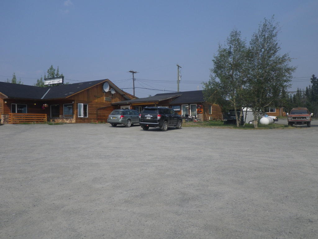 Alcan Motor Inn Haines Junction Zewnętrze zdjęcie